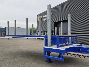 Lintrailers 2 AS SEMI DIEPLADER / UITSCHUIFBAAR / KRAAN TREKKER